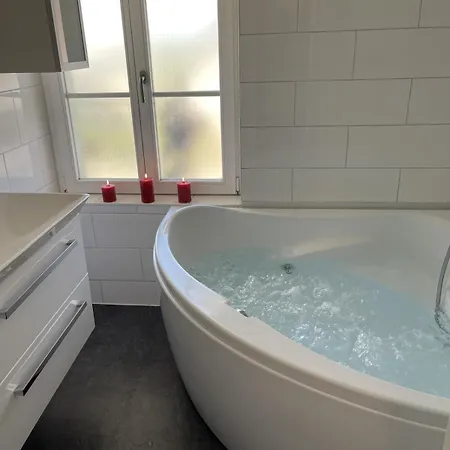 Neu Renovierte Grosse In Der Stadt Bern