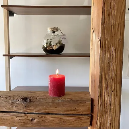 Neu Renovierte Grosse In Der Stadt Apartment